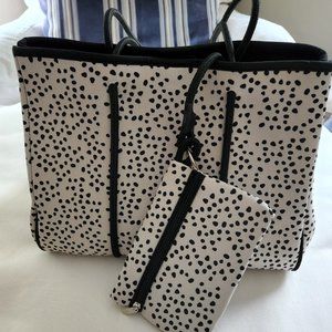 NEW Creamy white & black spot Neoprene Tote w/small zippered purse